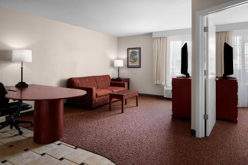 Larkspur Landing Extended Stay Suites Hillsboro