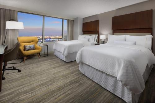 2 double beds