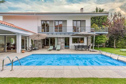 Zwembad, Villa da Penha by refuge holiday homes in Penha Longa