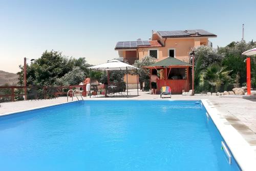 Spacious villa with private pool and stunning views gîte à louer Montedoro