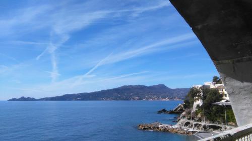 AL MARE DAVANTI A PORTOFINO - BY THE SEA IN FRONT of PORTOFINO