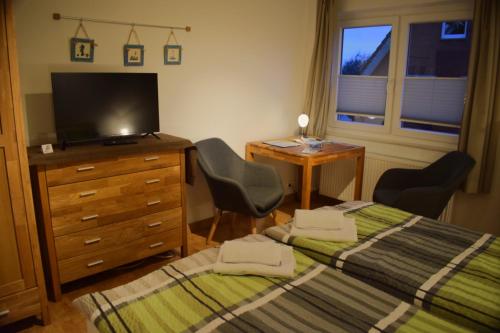 Double Room image 8