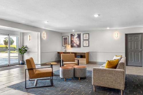 Motel 6-Crowley LA - image 11