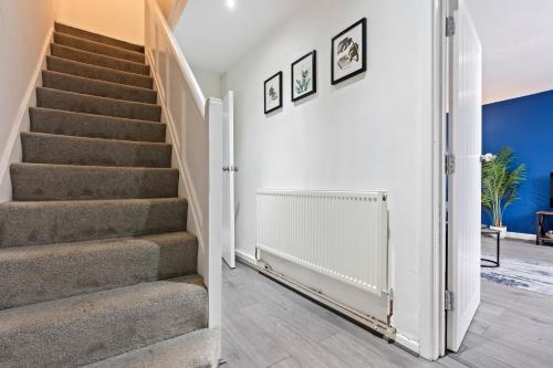 Julia's 3-Bedroom Home in Quinton, Birmingham Julia's 3-Bedroom Home in Quinton, Birmingham