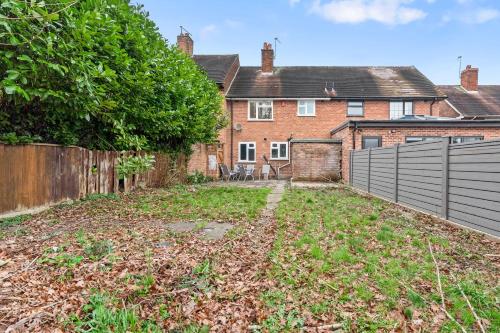 Julia's 3-Bedroom Home in Quinton, Birmingham Julia's 3-Bedroom Home in Quinton, Birmingham