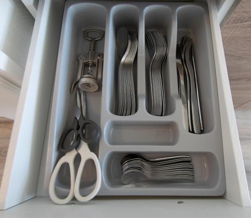 Tolstov Apartments - 5 Room Apartment - Balcony - Kitchen - Washing machine - next to Cologne in Frechen