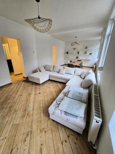 Appartement Spacieux 4 Chambres