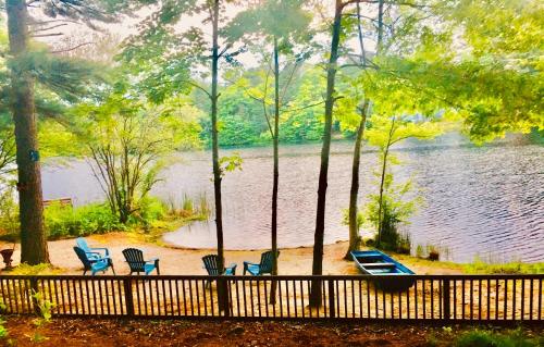 Clear Pond Suite in Plymouth, USA