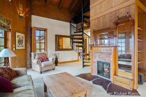 Scimitar Ridge Ranch - Luxury Lodge - Sleeps 35 with Indoor Pool Villa - image 6