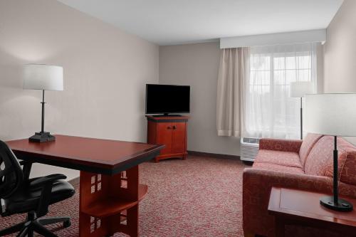 Larkspur Landing Roseville-An All-Suite Hotel - image 10