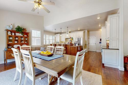 Sun Valley Retreat in คิงซิตี้ (แคลิฟอร์เนีย)