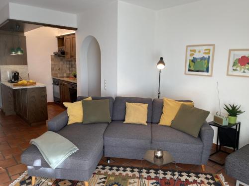 Casa Ramarro by Fewotessin in Gordola