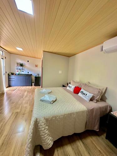 Tiny Houses Amsterdam, Timbó