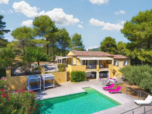 B&B naturist Villa Oriél Figanieres chambre d'hôte La Treille Muscat