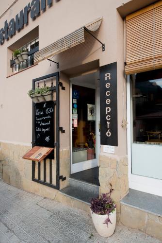 مدخل, Guilleumes Montserrat in Monistrol De Montserrat