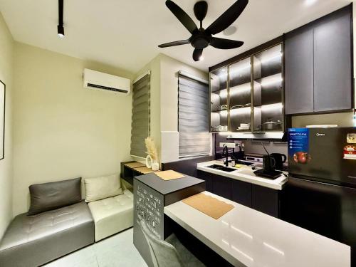 Neu Suites Service Apartment - image 9