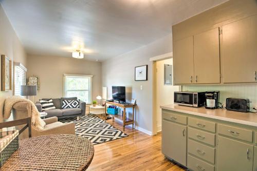 Historic Apartment - Walk to CSU Campus and Old Town - image 11