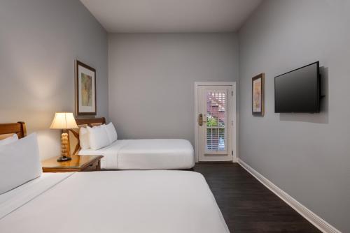 Double Room with Two Double Beds room in New Orleans Courtyard Hotel by the French Quarter
