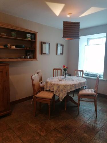 Konyha, Ben Levy House Rental Suite, Clonbur Village in Clonbur