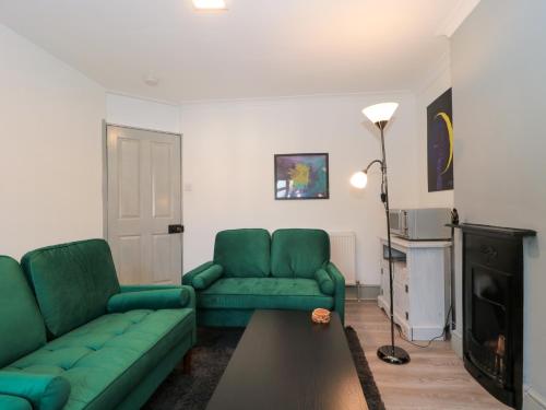 Exterior view, Cosy Nest in West Pennard