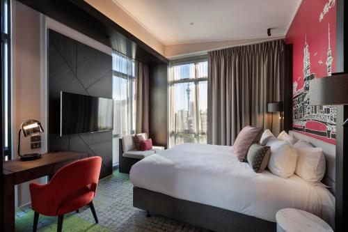 Mercure Auckland Queen Street - image 2