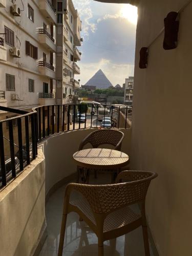 Asma Pyramids View 3