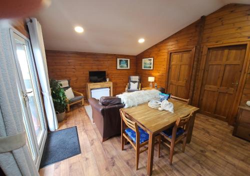 Captain’s Cabin in Mynytho