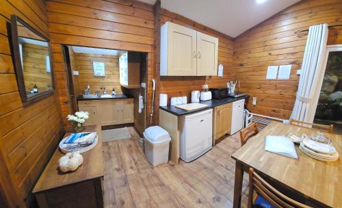 Captain’s Cabin in Mynytho