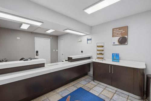 大堂, Motel 6 Normal, IL - Bloomington Area in 布盧明頓(IL)