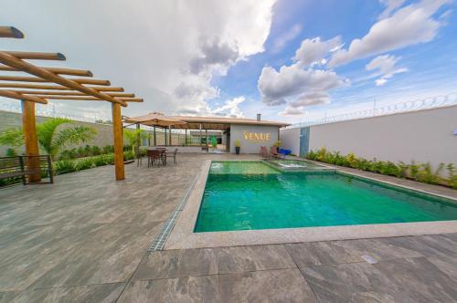 泳池, Espaço premium, Casa com 5 quartos, piscina aquecida & Jacuzzi (Espaco premium, Casa com 5 quartos, piscina aquecida & Jacuzzi) in 聖拉戈金錫