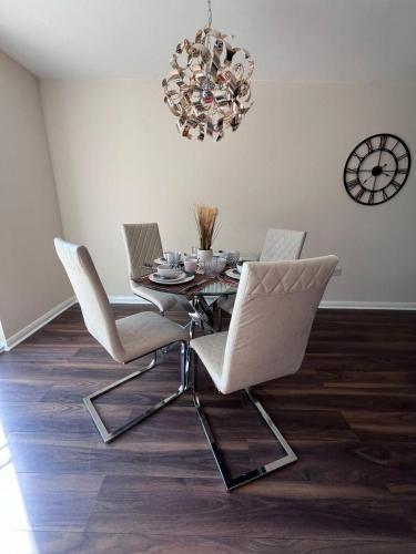 Cute 3 Bedroom House Near Etihad Stadium and CoOp arena with parking, Manchester (fotografie 7)
