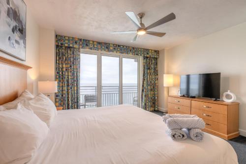 Beachfront Bliss at Ocean Walk Resort - Unit 1701 in Daytona Beach, USA