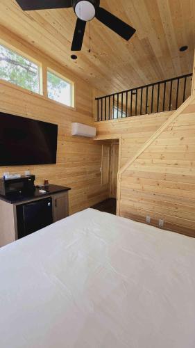 Superior King Suite