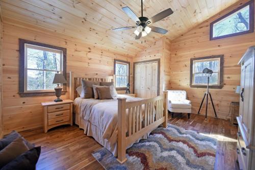 Stoneman Lodge | Hot Tub | Wifi | New Cabin | Outdoor Fireplaces - main image