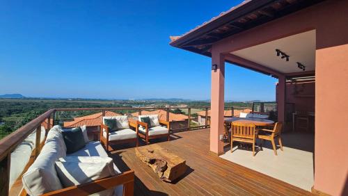 Casa de Luxo com Piscina e Vista Panorâmica em Búzios (Casa de Luxo com Piscina e Vista Panoramica em Buzios) in Vila Luiza