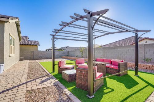 Covered Patio and Community Pool Home in Surprise in Sun City