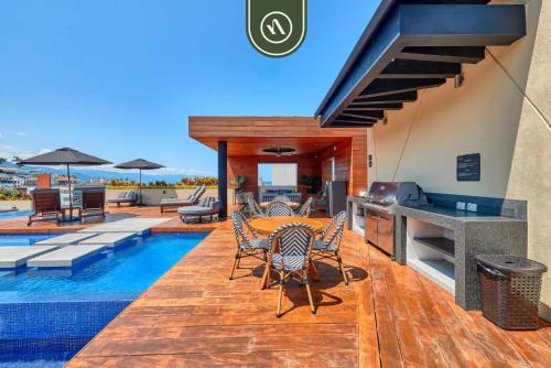 Great 2BR Condo with Rooftop Pool - Romantic Zone in Puerto Vallarta, Mexico