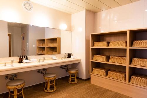 館内設備, 天然温泉アリストンホテル大分 (Natural Hot Spring Ariston Hotel Oita) in 大分