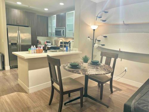 Surfs up! Cozy 1 Bedroom Condo with Fountain View, Los Angeles (foto 7)
