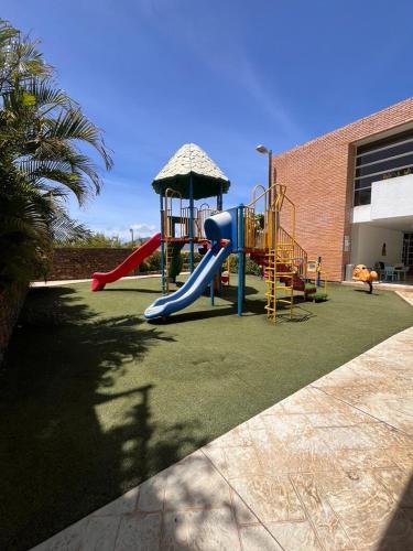 Playground, Amplio PH en Margarita Real near Pampatar Beach