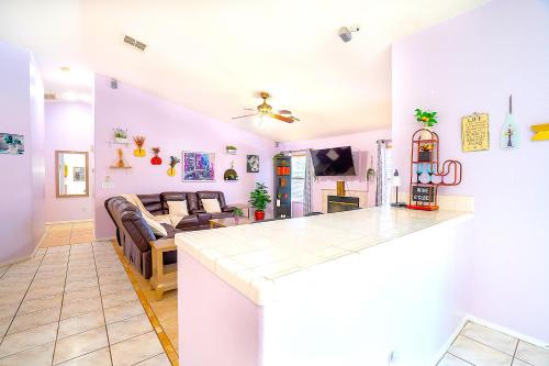 Konyha, Private Guestrooms OR Entire Home Rental in North Las Vegas in Észak-Las Vegas