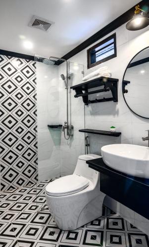 Triple Room with Pool View image 10