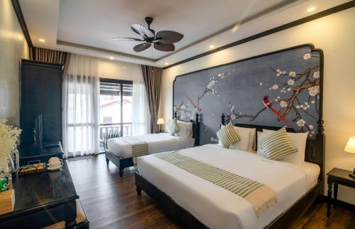 Triple Room with Pool View image 2