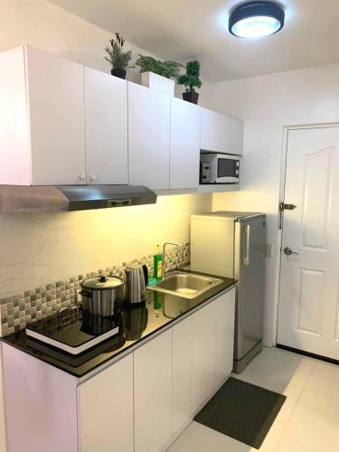 尼诺伊·阿基诺国际机场附近阿维达公寓 尼诺伊·阿基诺国际机场附近阿维达公寓