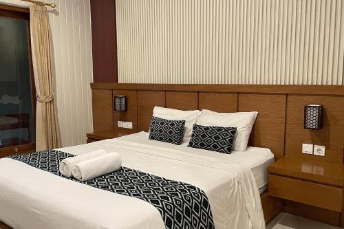 Deluxe Double Room  image 8