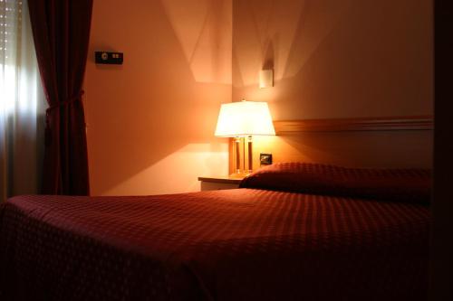 Air Hotel - image 12