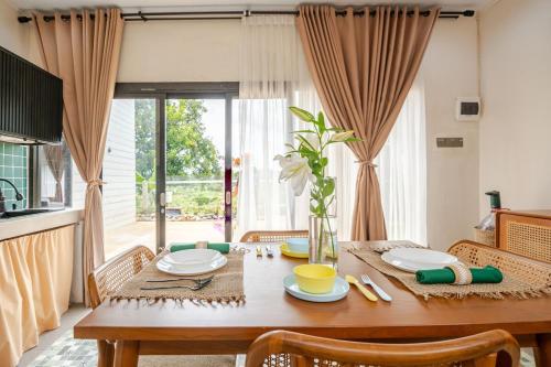 Casa Candali, Farm Haven - Bogor Short Getaway - Respectful Guest Only in Kemang