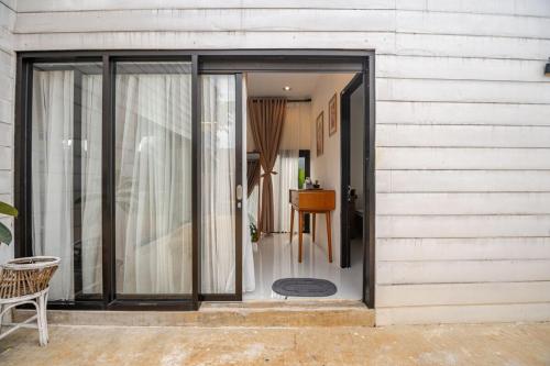 Casa Candali, Farm Haven - Bogor Short Getaway - Respectful Guest Only in Kemang