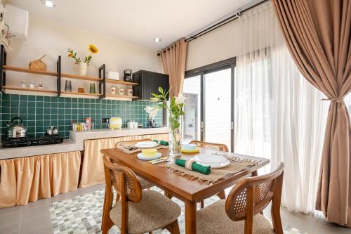 Casa Candali, Farm Haven - Bogor Short Getaway - Respectful Guest Only in Kemang