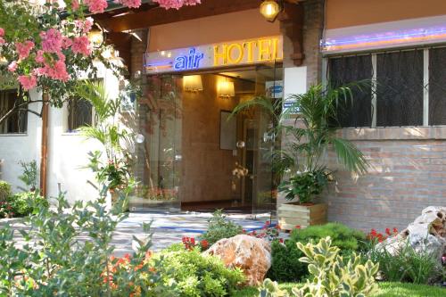 Air Hotel - image 6